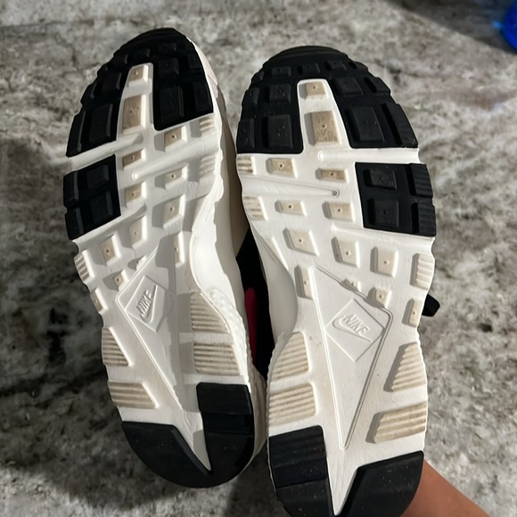 Youth Nike Huarache - Picture 5 of 7